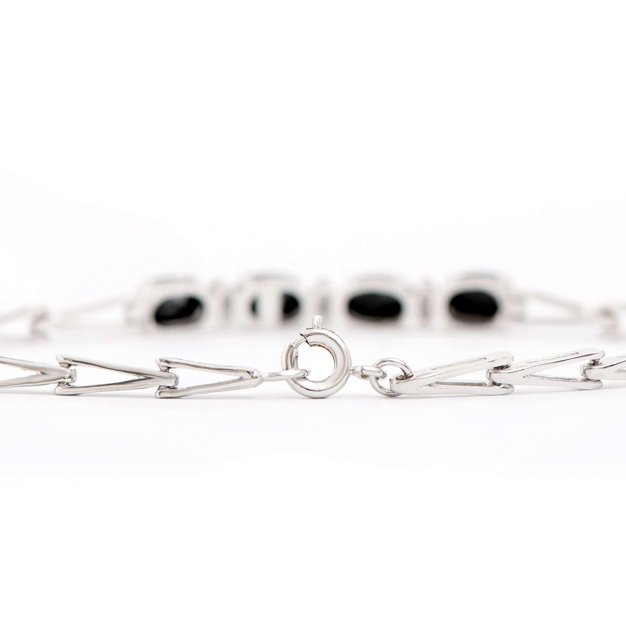 4.05 CTW Natural Sapphire & Diamonds Rhodium Plated Designer Bracelet 7.5 in | Estimated Retail Value: $2,099 (AMG) at PristineAuction.com 4.05 CTW Natural Sapphire & Diamonds Rhodium Plated Designer Bracelet 7.5 in | Estimated Retail Value: $2,099 (AMG) at PristineAuction.com