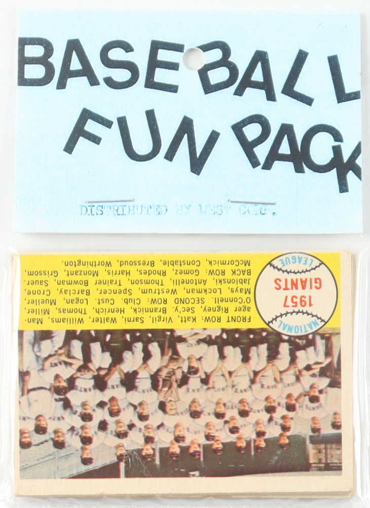 1958 Topps Baseball Card Fun Pack with (10) Cards at PristineAuction.com 1958 Topps Baseball Card Fun Pack with (10) Cards at PristineAuction.com