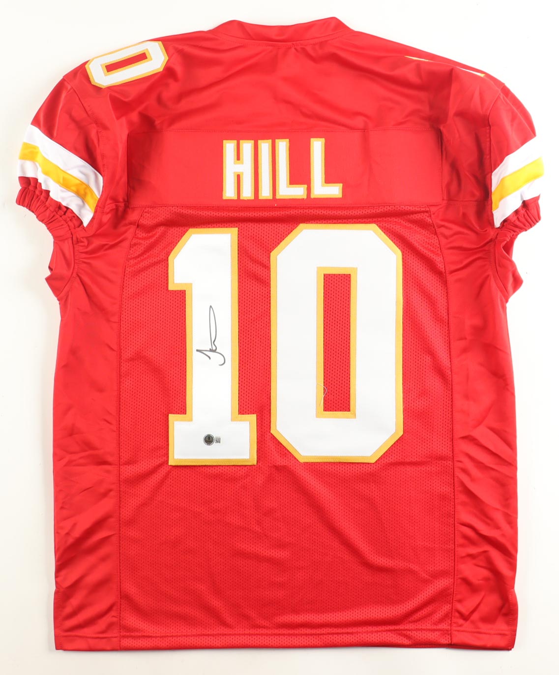 Tyreek Hill Signed Jersey (Beckett) at PristineAuction.com Tyreek Hill Signed Jersey (Beckett) at PristineAuction.com