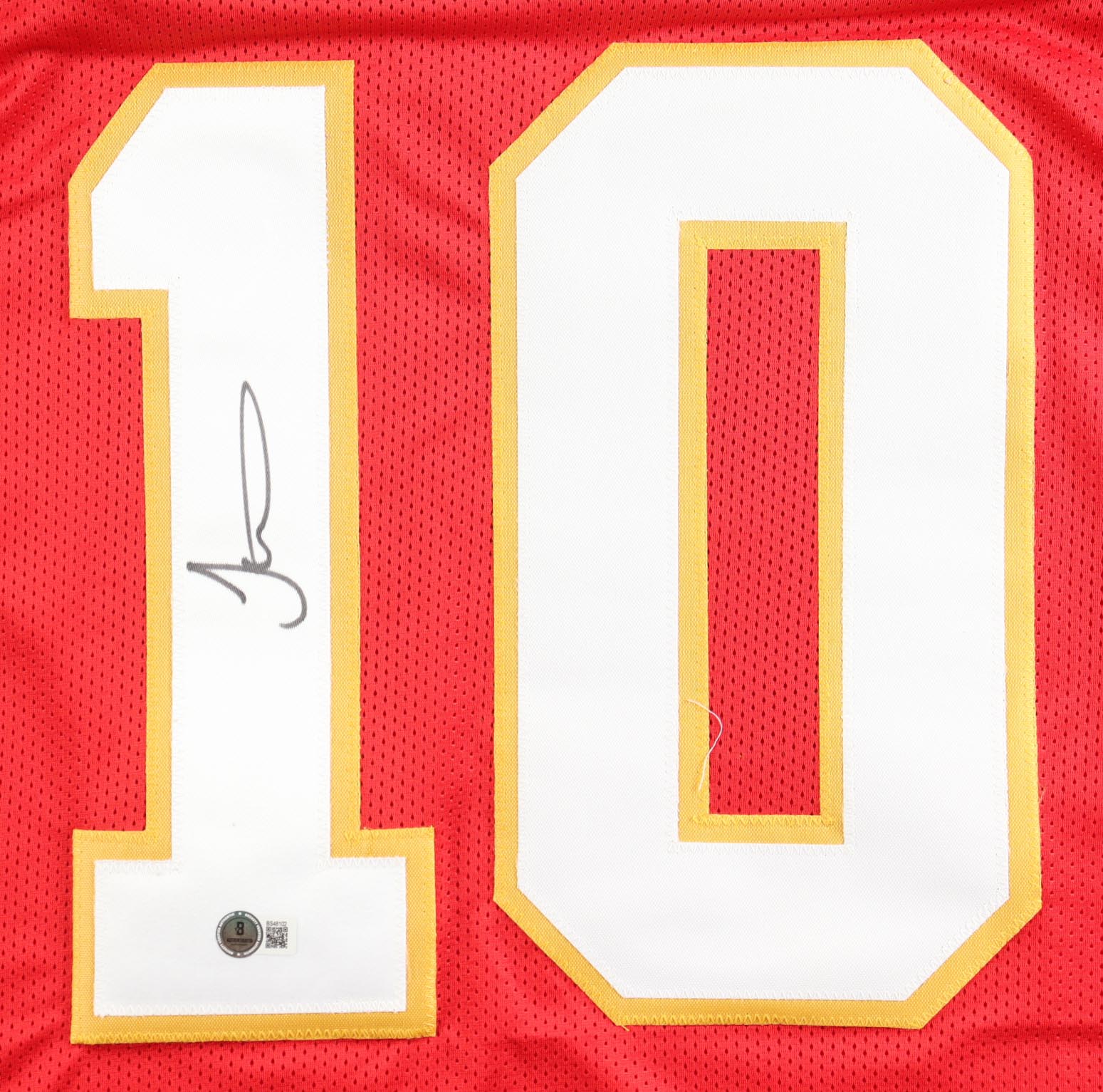 Tyreek Hill Signed Jersey (Beckett) at PristineAuction.com Tyreek Hill Signed Jersey (Beckett) at PristineAuction.com