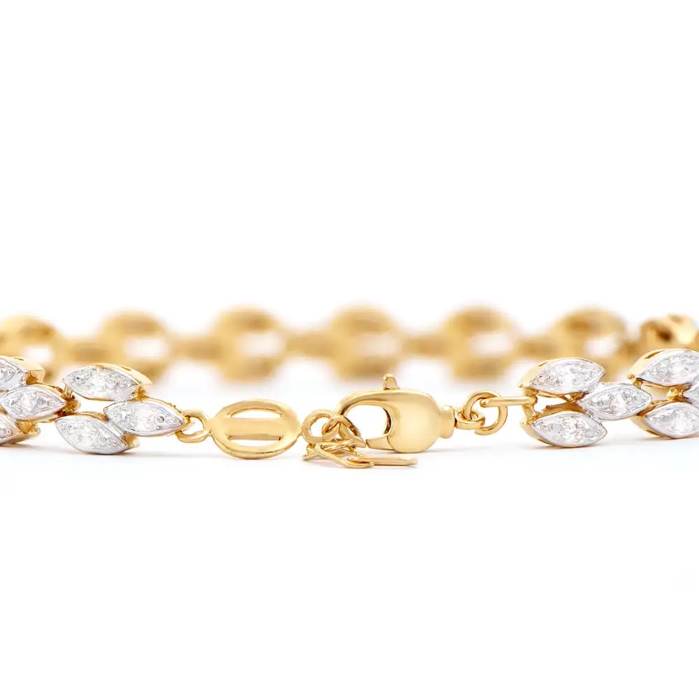 0.25 CTW Natural Diamonds 18K Gold Plated Designer Bracelet 7.5" | Estimated Value $1,149 (AMG) at PristineAuction.com 0.25 CTW Natural Diamonds 18K Gold Plated Designer Bracelet 7.5" | Estimated Value $1,149 (AMG) at PristineAuction.com