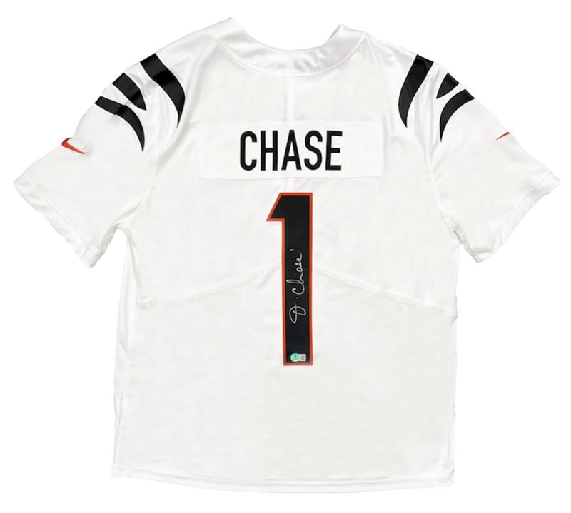Ja'Marr Chase Signed Bengals Nike Authentic Jersey (Beckett) at PristineAuction.com Ja'Marr Chase Signed Bengals Nike Authentic Jersey (Beckett) at PristineAuction.com
