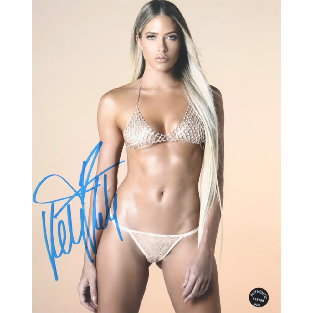 Barbie "Kelly Kelly" Blank Signed 8x10 Photo (Authentic Ink) at PristineAuction.com