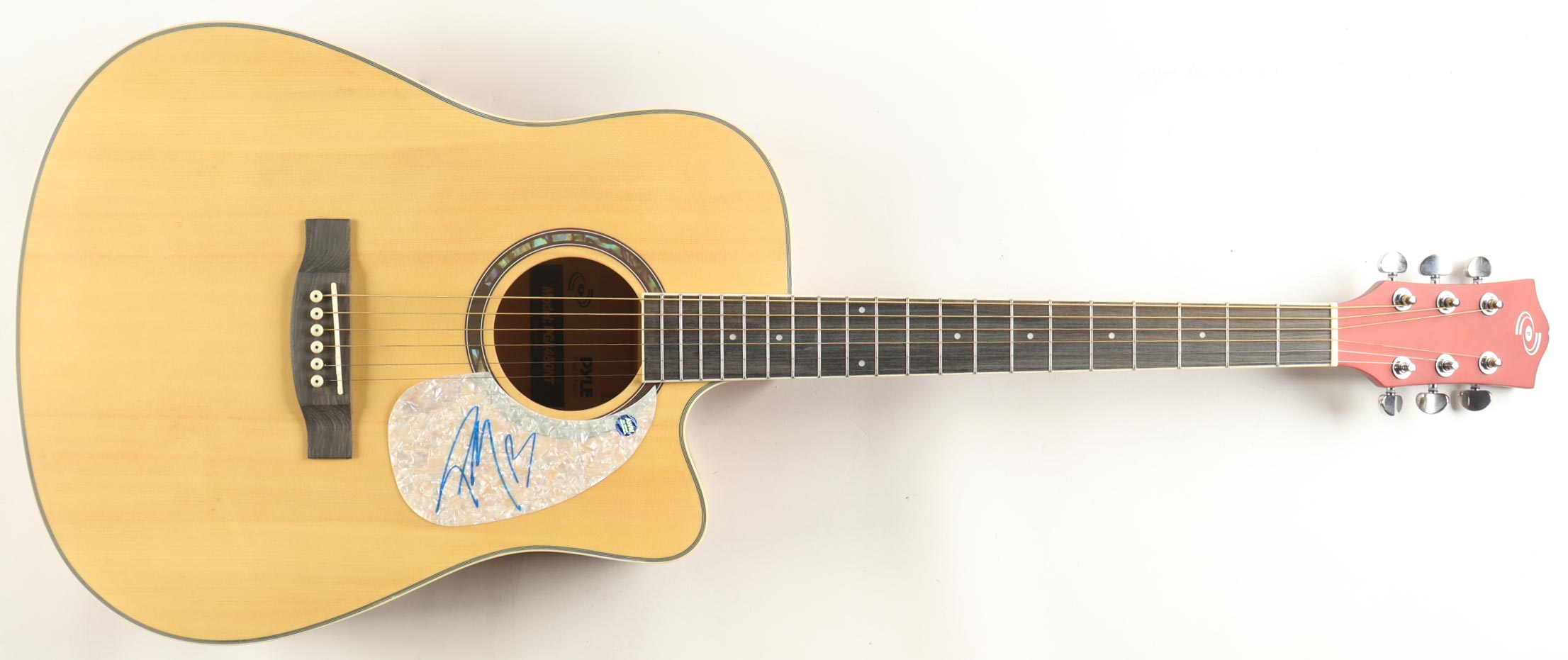 Post Malone Signed 39" Acoustic Guitar (AWM) at PristineAuction.com Post Malone Signed 39" Acoustic Guitar (AWM) at PristineAuction.com