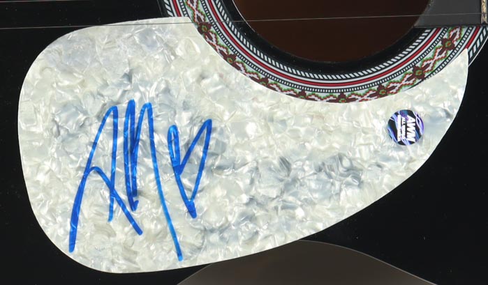 Post Malone Signed 39" Acoustic Guitar (AWM) at PristineAuction.com Post Malone Signed 39" Acoustic Guitar (AWM) at PristineAuction.com
