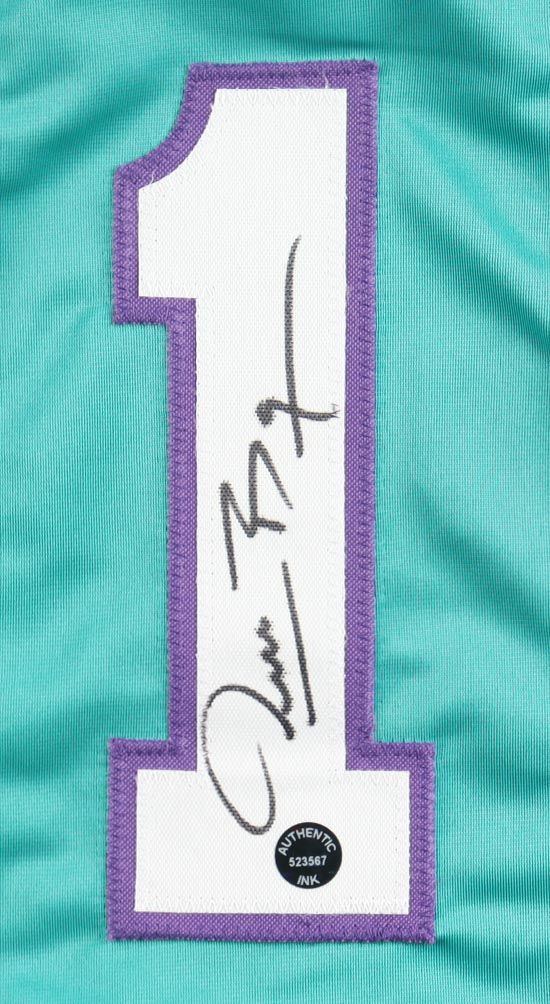 Muggsy Bogues Signed Jersey (Authentic Ink) at PristineAuction.com Muggsy Bogues Signed Jersey (Authentic Ink) at PristineAuction.com