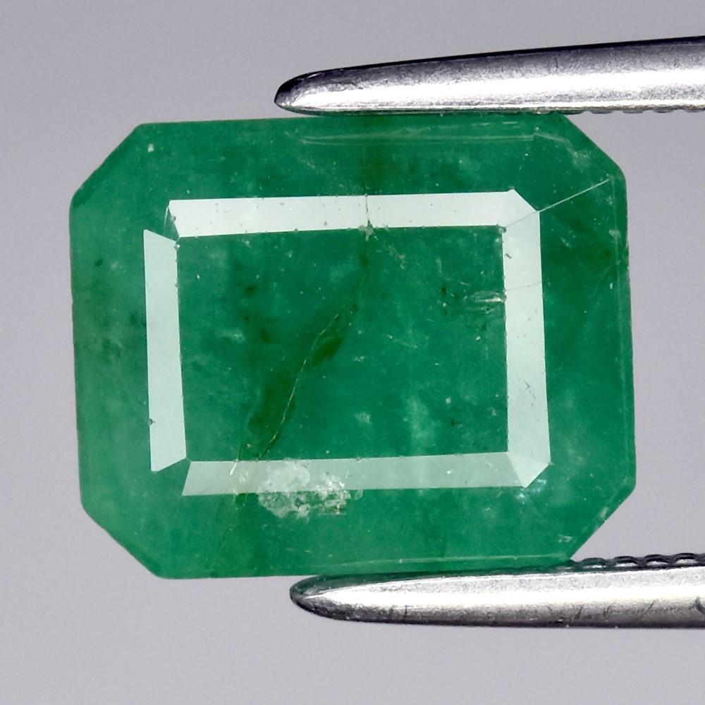 2.91 Carats Loose Emerald | Estimated Retail Value: $2,850 (UGL) at PristineAuction.com 2.91 Carats Loose Emerald | Estimated Retail Value: $2,850 (UGL) at PristineAuction.com