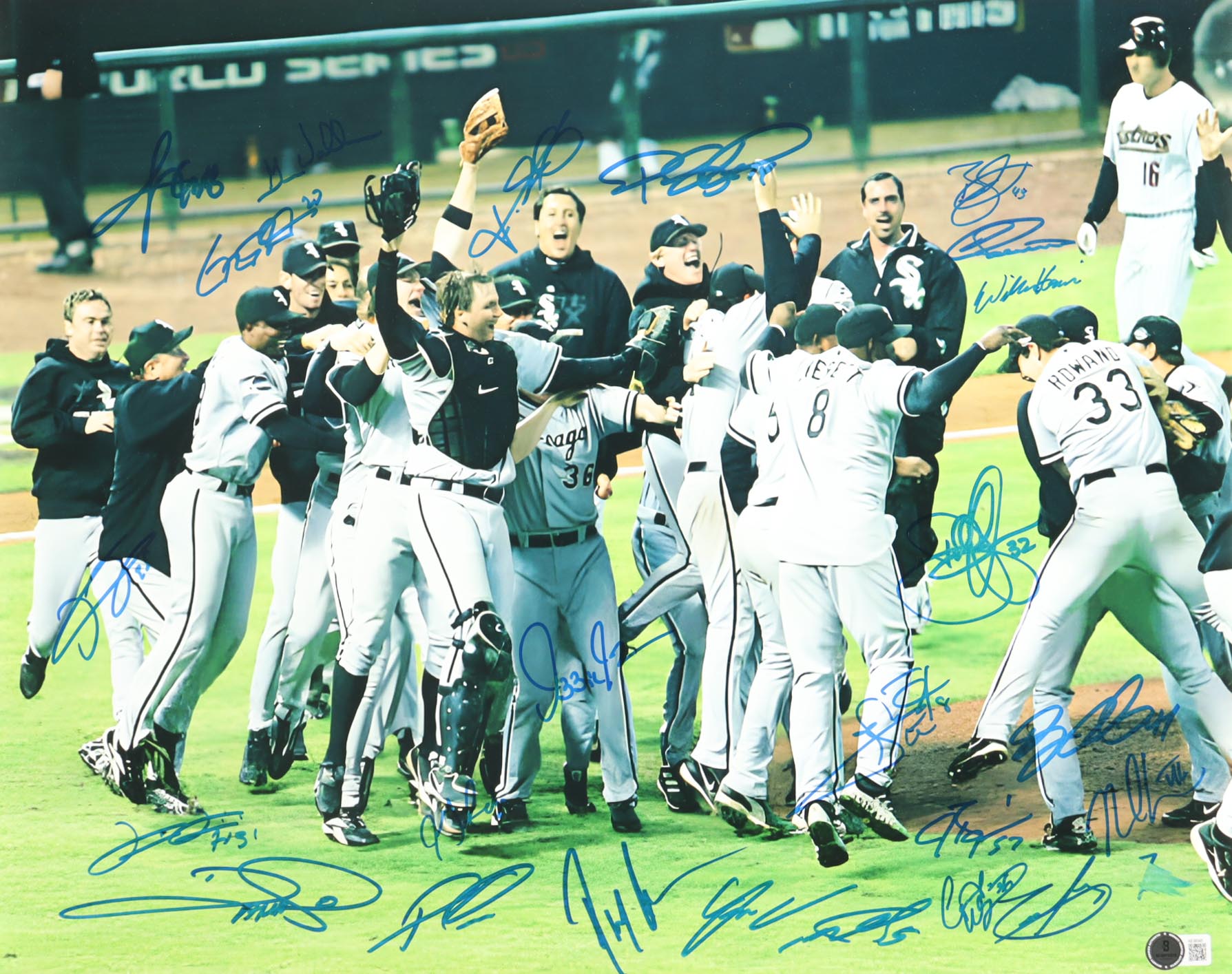 2005 White Sox 16x20 Photo Team-Signed By (23) with Ozzie Guillen, Frank Thomas, Luis Vizcaino, Paul Konerko (Beckett) at PristineAuction.com 2005 White Sox 16x20 Photo Team-Signed By (23) with Ozzie Guillen, Frank Thomas, Luis Vizcaino, Paul Konerko (Beckett) at PristineAuction.com