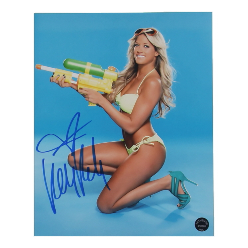 Kelly Kelly Signed 8x10 Photo (Authentic Ink) at PristineAuction.com
