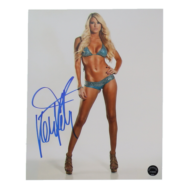 Kelly Kelly Signed 8x10 Photo (Authentic Ink) at PristineAuction.com Kelly Kelly Signed 8x10 Photo (Authentic Ink) at PristineAuction.com