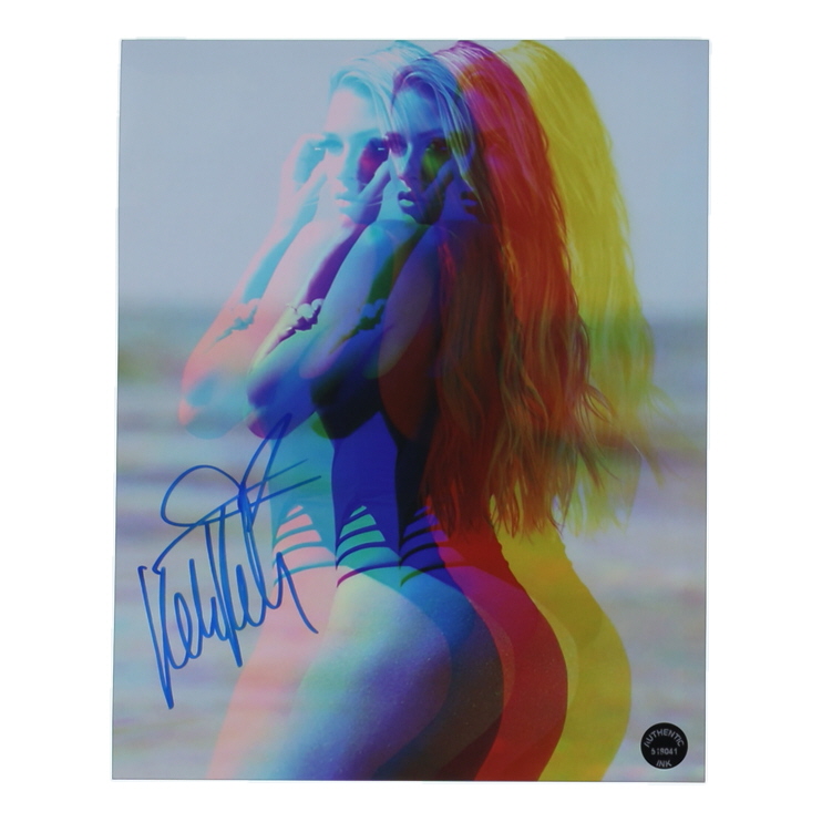 Kelly Kelly Signed 8x10 Photo (Authentic Ink) at PristineAuction.com Kelly Kelly Signed 8x10 Photo (Authentic Ink) at PristineAuction.com