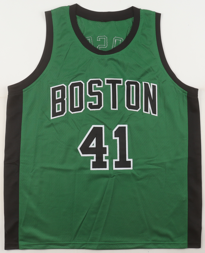 James Posey Signed Jersey (JSA) at PristineAuction.com James Posey Signed Jersey (JSA) at PristineAuction.com