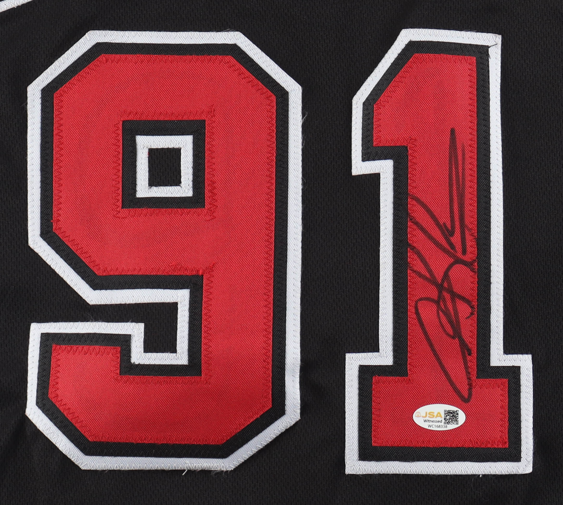 Dennis Rodman Signed Jersey (JSA) at PristineAuction.com Dennis Rodman Signed Jersey (JSA) at PristineAuction.com