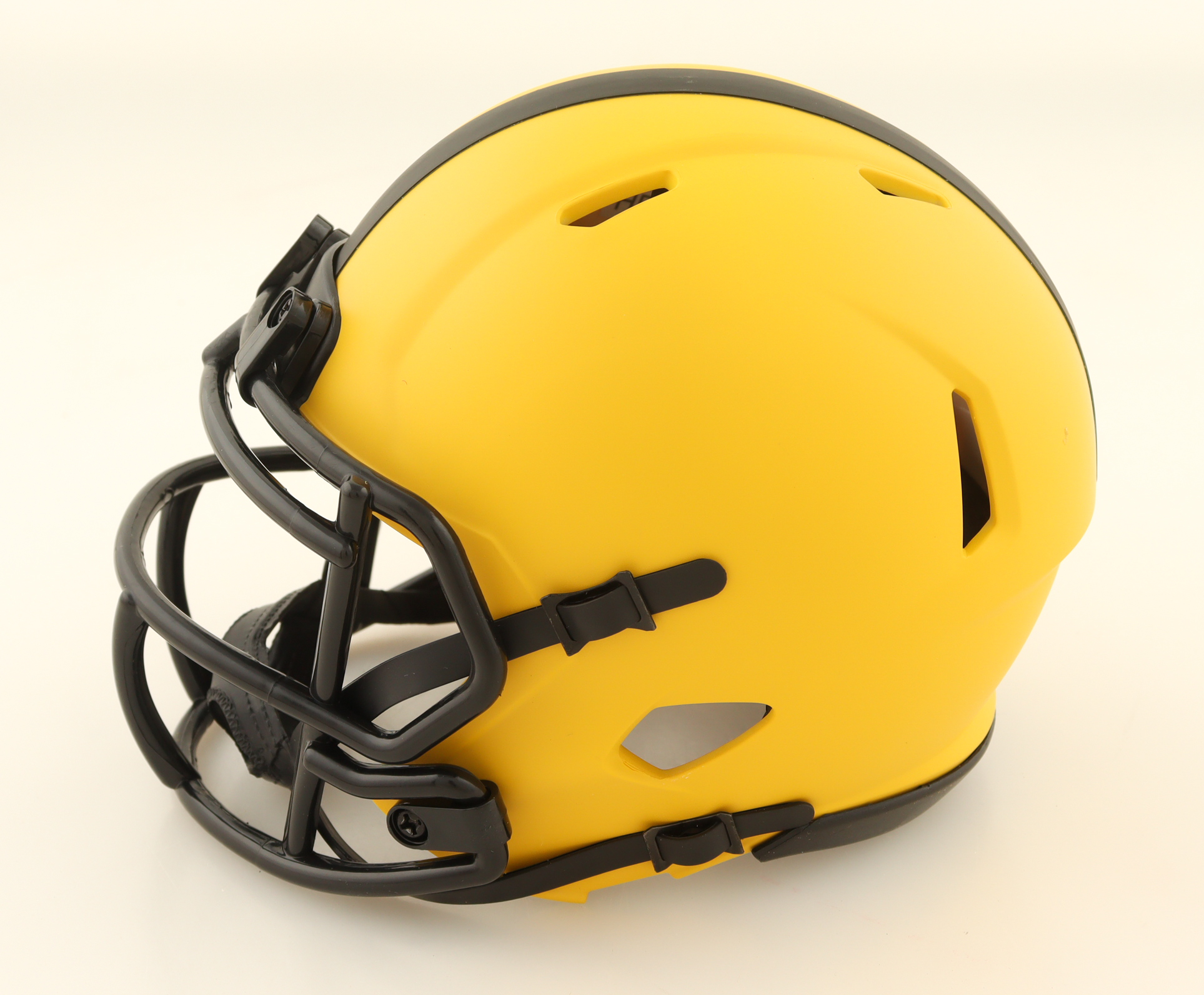 Hines Ward Signed Steelers Rave Alternate Speed Mini Helmet (Beckett) at PristineAuction.com Hines Ward Signed Steelers Rave Alternate Speed Mini Helmet (Beckett) at PristineAuction.com