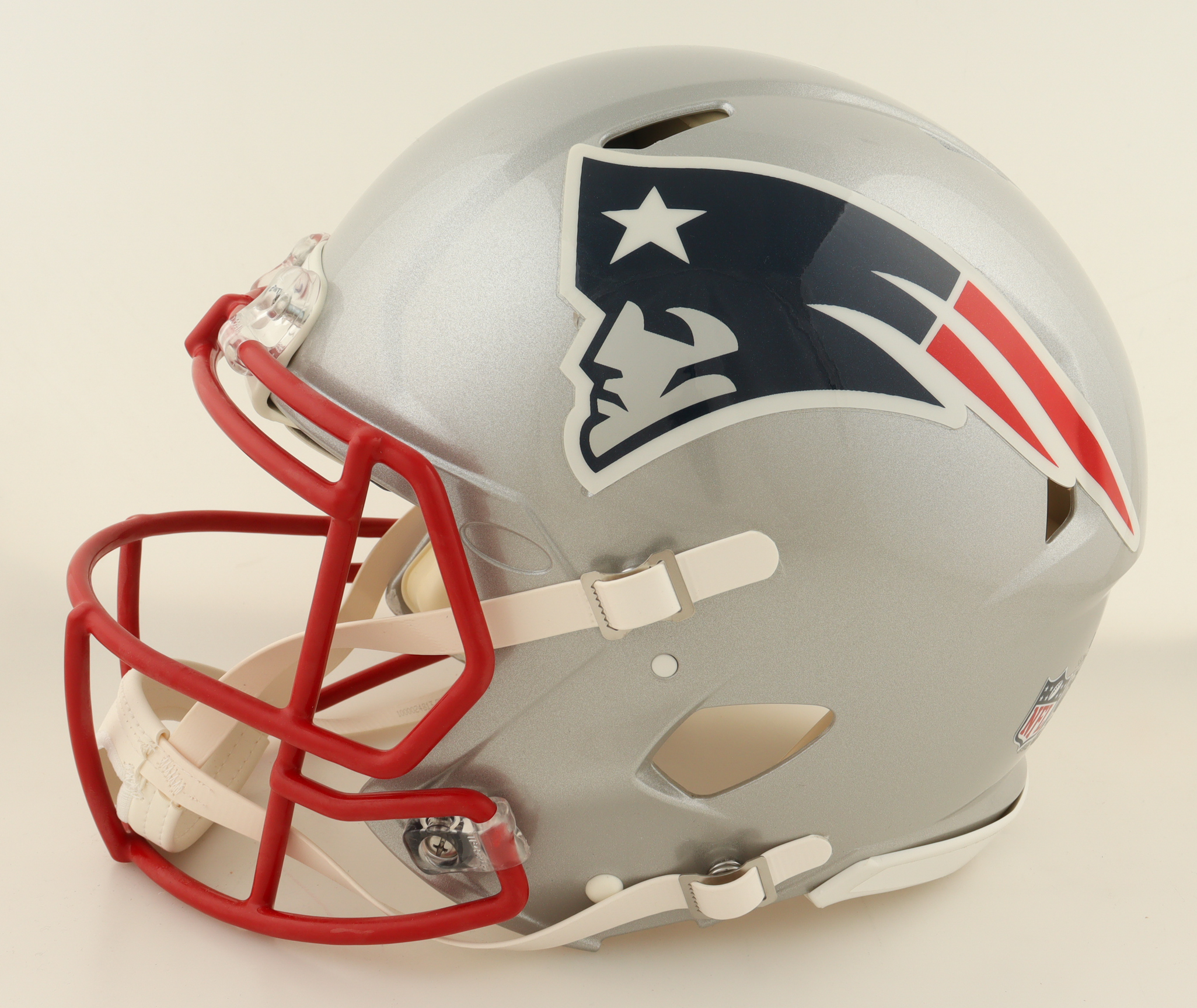 Mac Jones Signed Patriots Full-Size Authentic On-Field Speed Helmet (Beckett) at PristineAuction.com Mac Jones Signed Patriots Full-Size Authentic On-Field Speed Helmet (Beckett) at PristineAuction.com