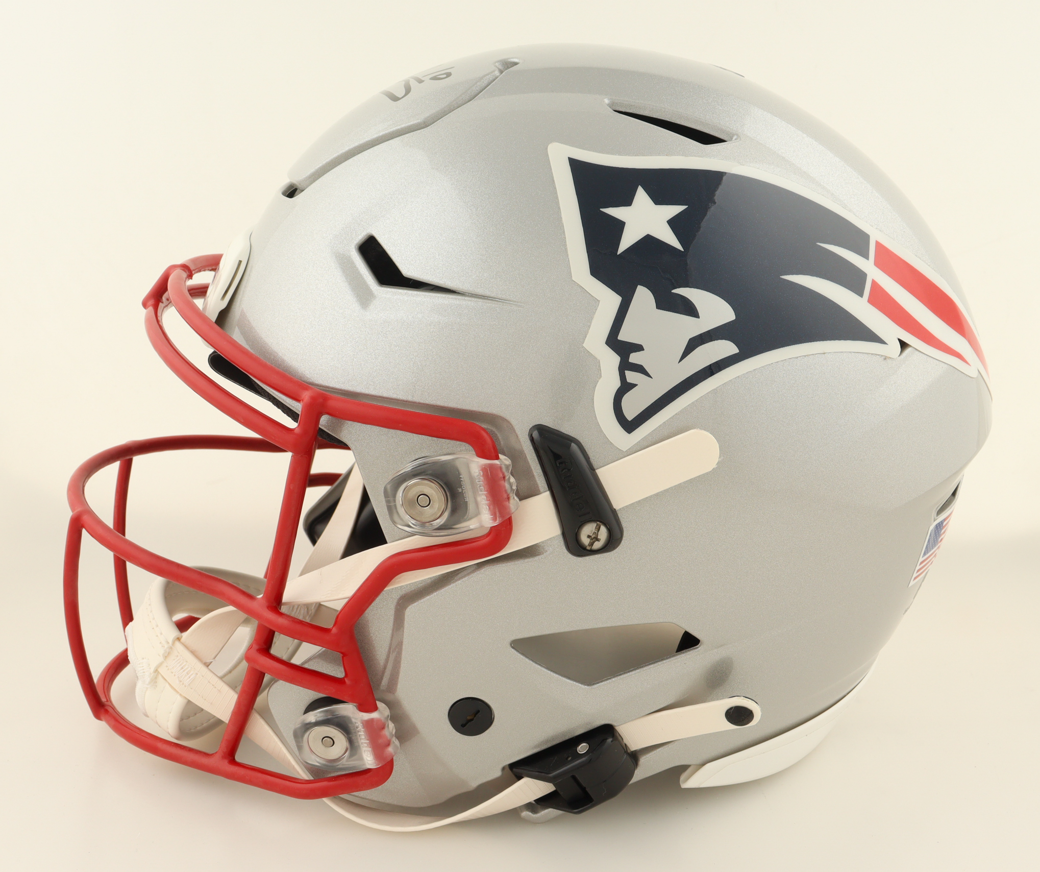 Mac Jones Signed Patriots Full-Size Authentic On-Field SpeedFlex Helmet (Beckett) at PristineAuction.com Mac Jones Signed Patriots Full-Size Authentic On-Field SpeedFlex Helmet (Beckett) at PristineAuction.com