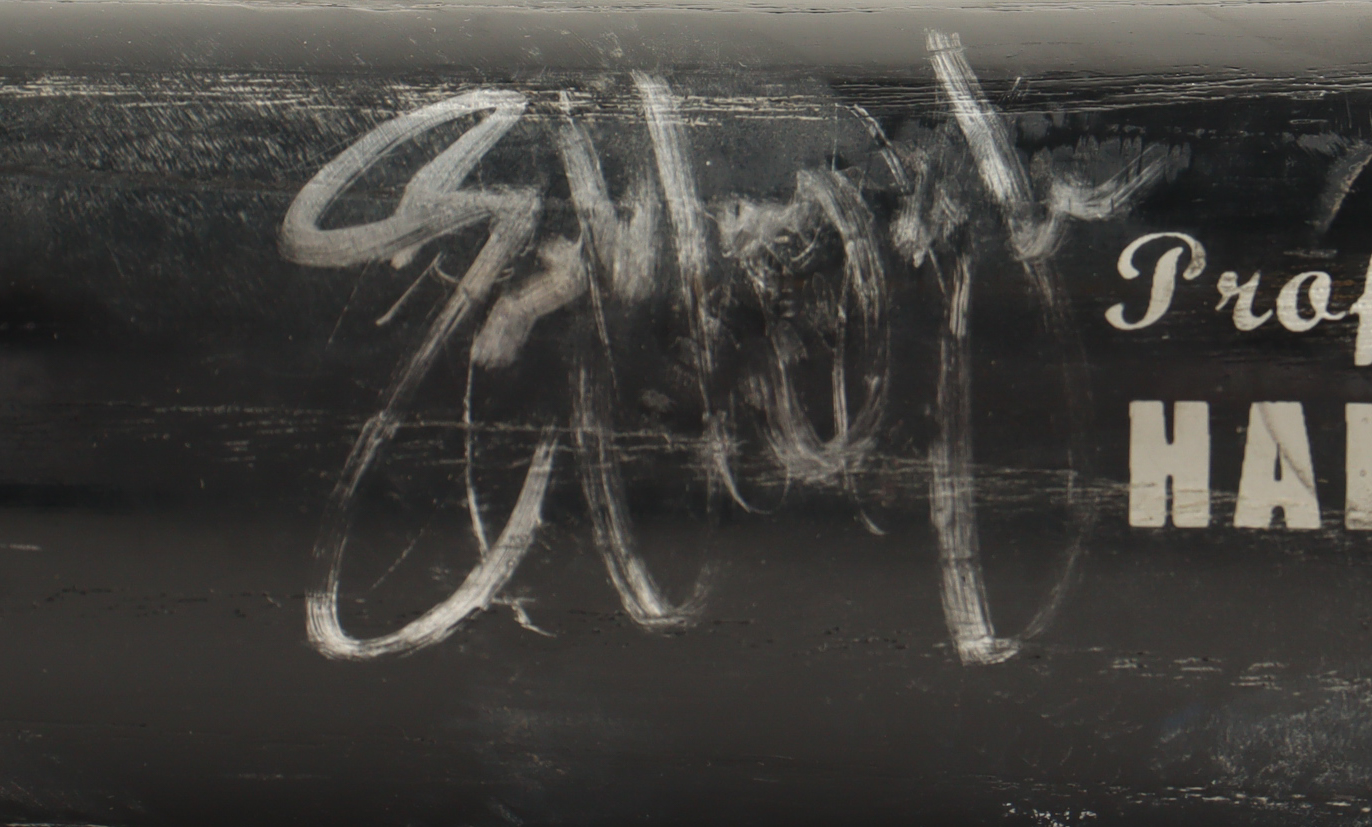 Eric Young Jr. Signed Easton Sports Baseball Bat (Beckett) at PristineAuction.com Eric Young Jr. Signed Easton Sports Baseball Bat (Beckett) at PristineAuction.com