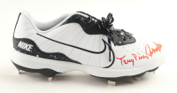 Johnny Bench Signed Nike Cleat (Beckett) at PristineAuction.com