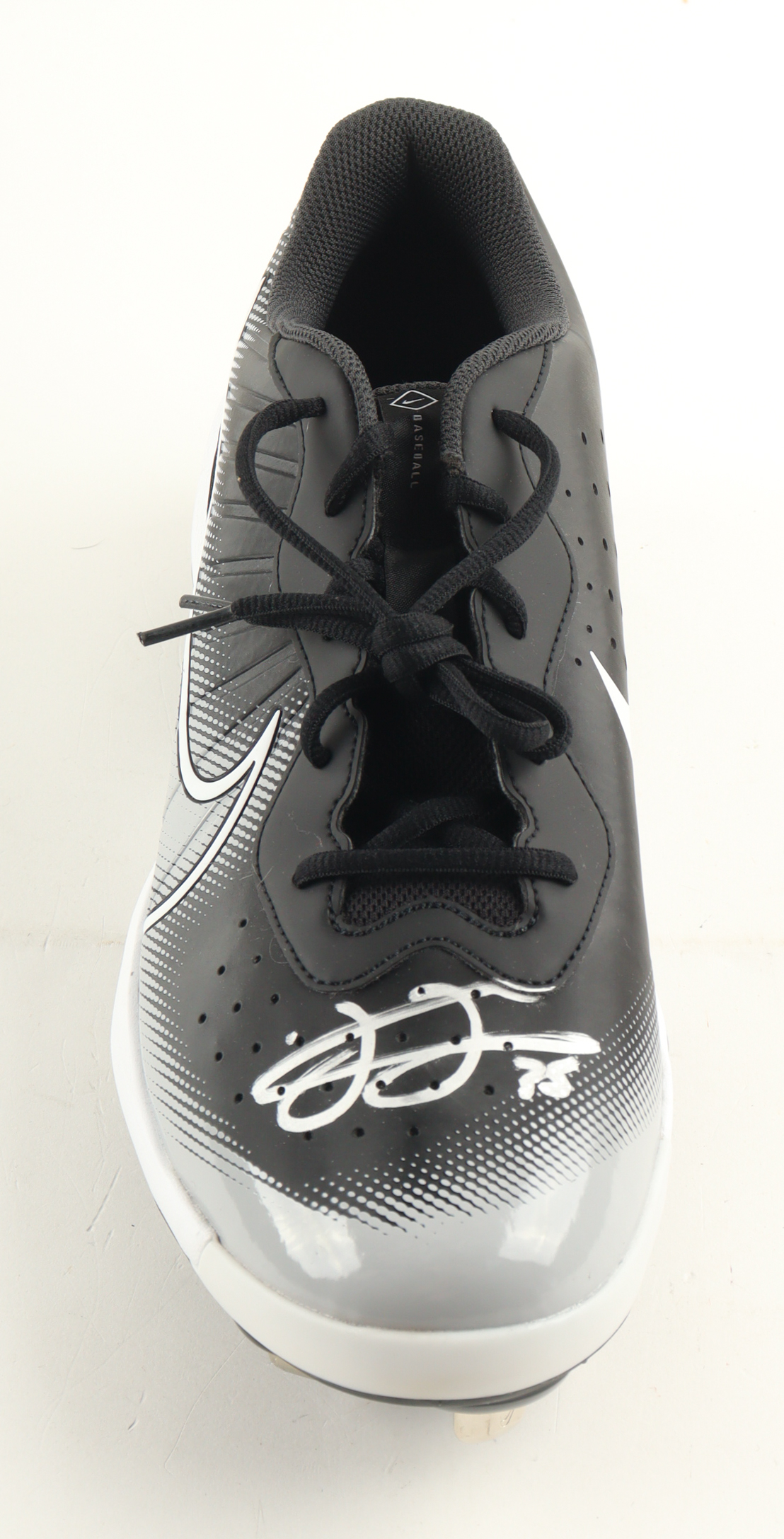 Frank Thomas Signed Nike Cleat (Beckett) at PristineAuction.com Frank Thomas Signed Nike Cleat (Beckett) at PristineAuction.com