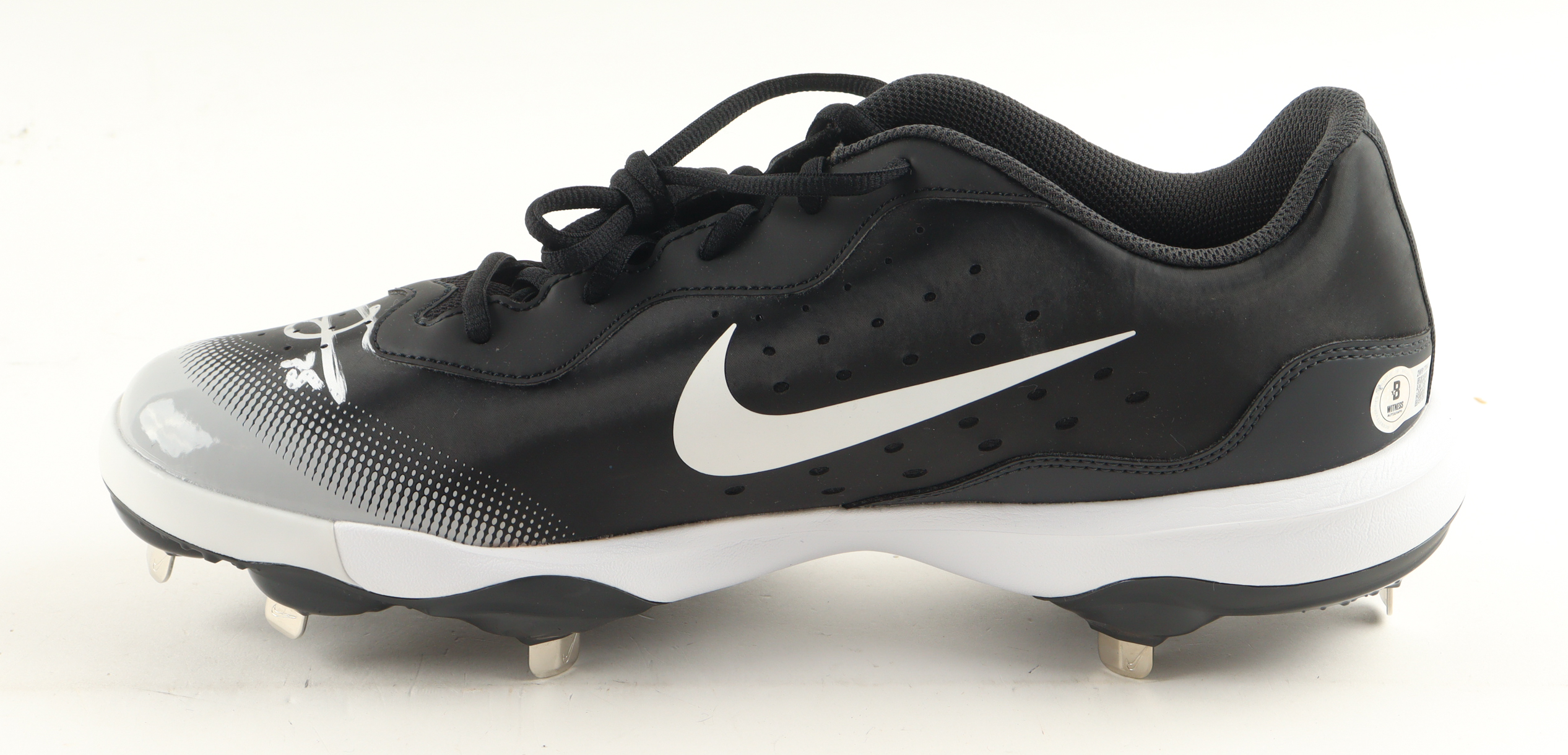 Frank Thomas Signed Nike Cleat (Beckett) at PristineAuction.com Frank Thomas Signed Nike Cleat (Beckett) at PristineAuction.com