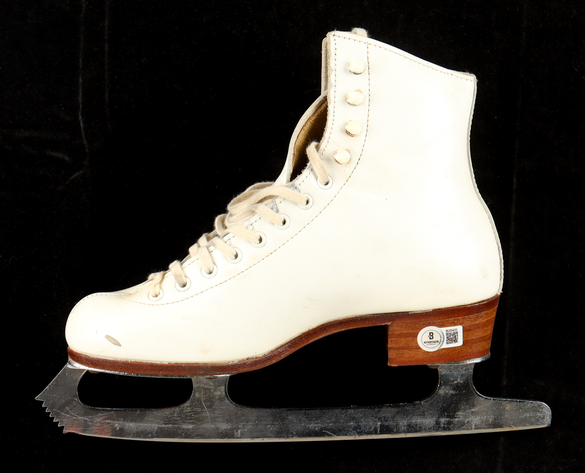 Nancy Kerrigan Signed Ice Skate (Beckett) at PristineAuction.com Nancy Kerrigan Signed Ice Skate (Beckett) at PristineAuction.com