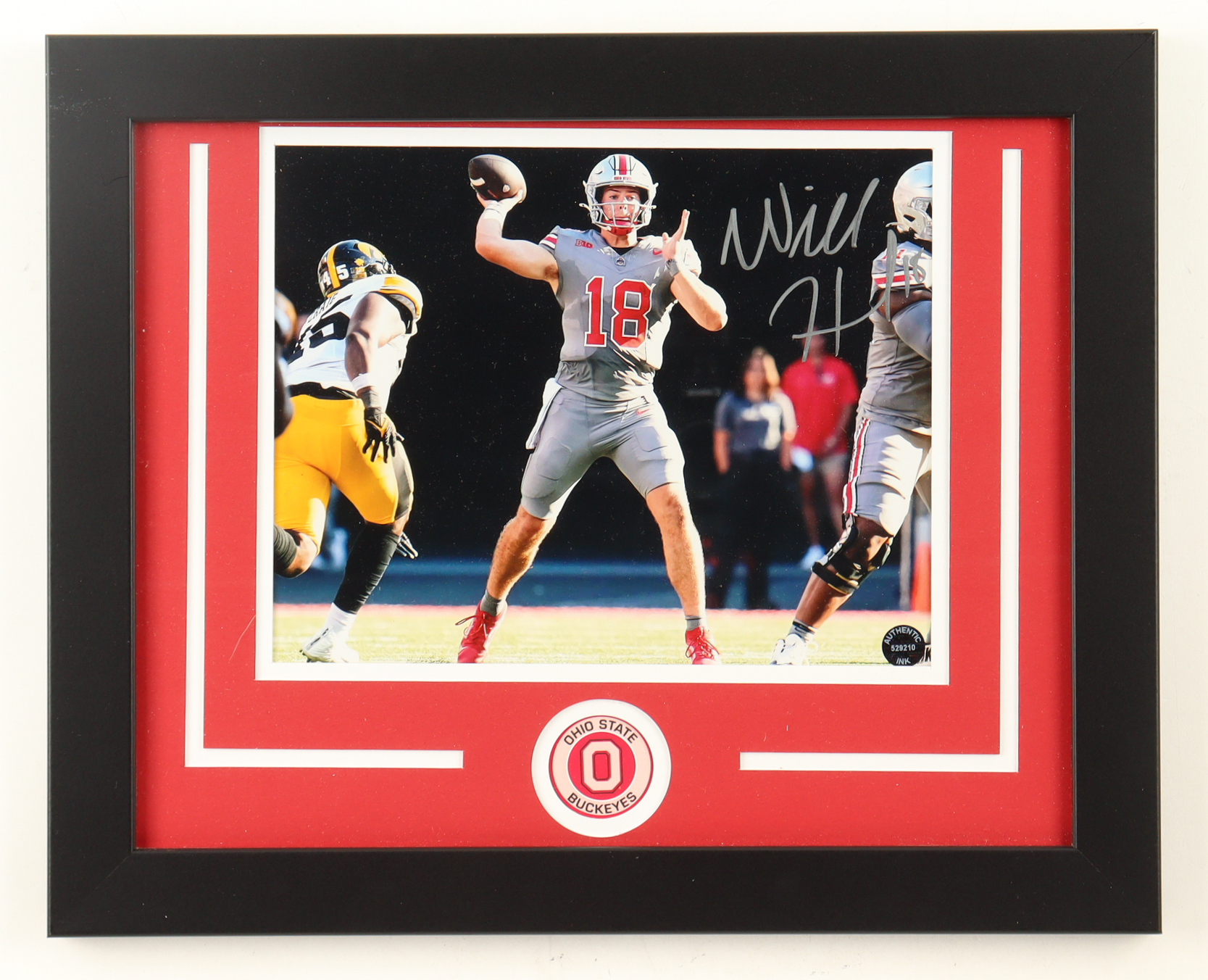 Will Howard signed Ohio State Buckeyes Custom Framed Photo Display (Authentic Ink) at PristineAuction.com Will Howard signed Ohio State Buckeyes Custom Framed Photo Display (Authentic Ink) at PristineAuction.com
