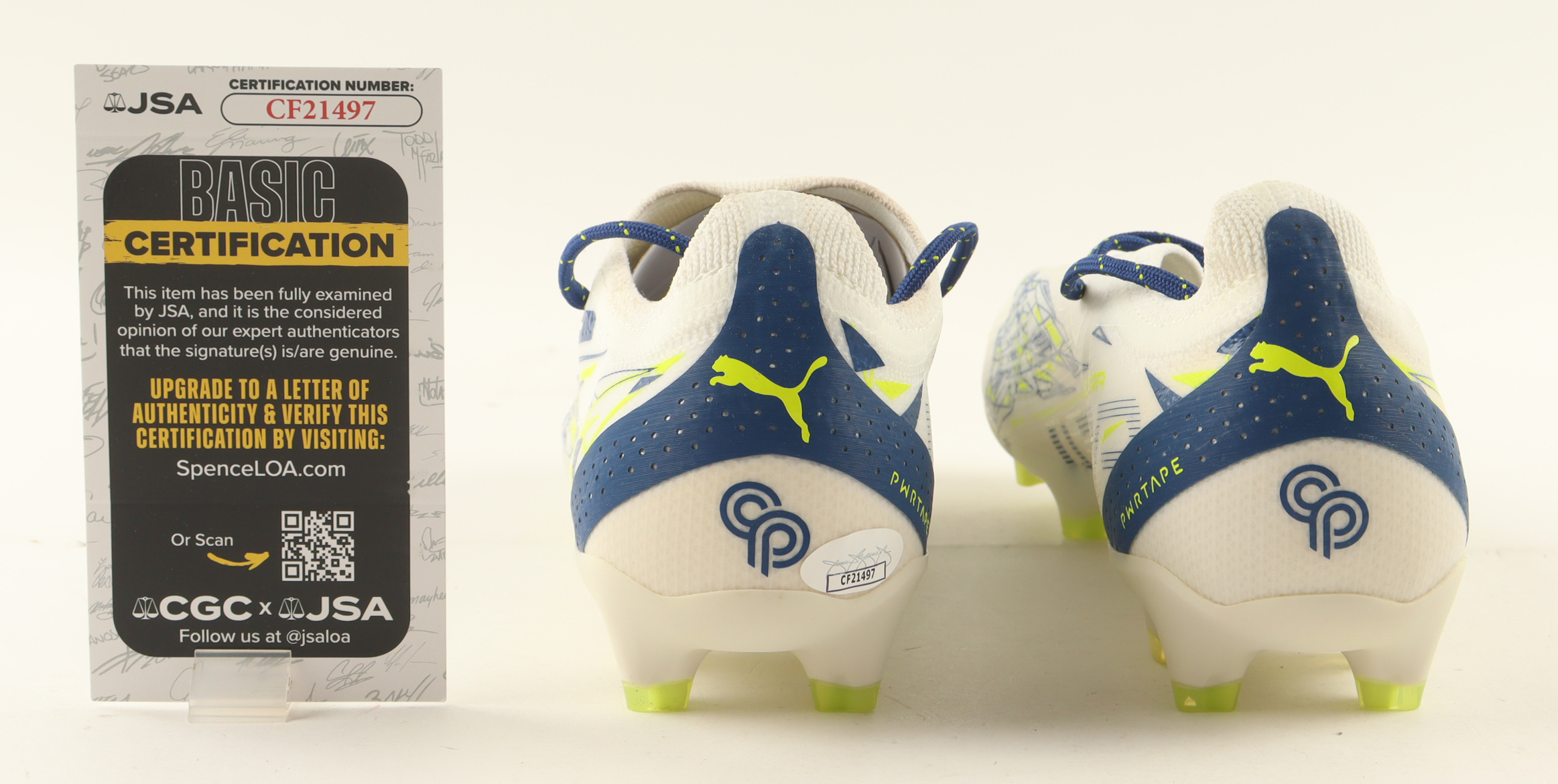 Christian Pulisic Signed Pair of Puma Soccer Cleats (JSA) at PristineAuction.com Christian Pulisic Signed Pair of Puma Soccer Cleats (JSA) at PristineAuction.com