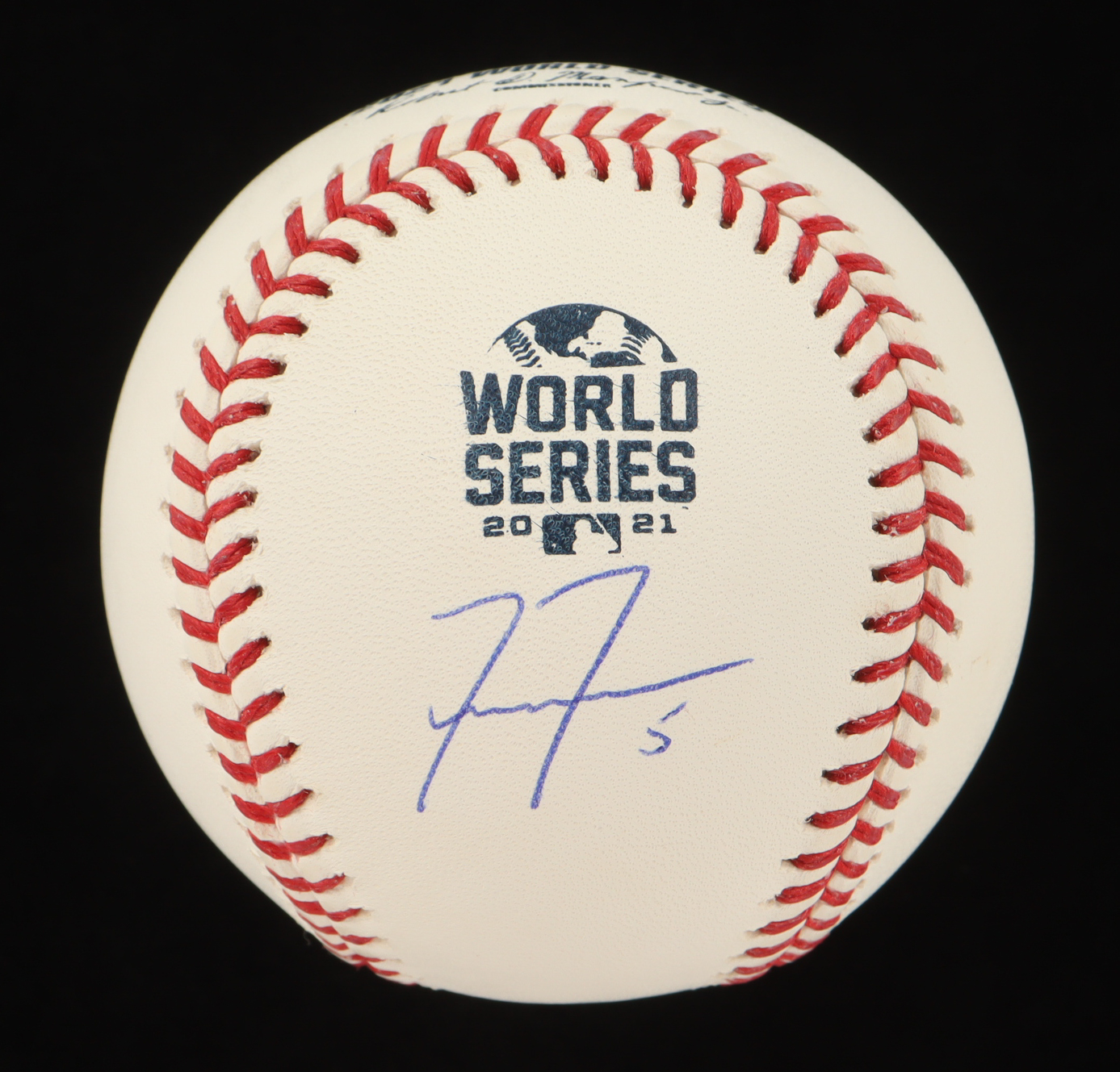 Freddie Freeman Signed OML 2021 World Series Logo Baseball (Beckett) at PristineAuction.com Freddie Freeman Signed OML 2021 World Series Logo Baseball (Beckett) at PristineAuction.com