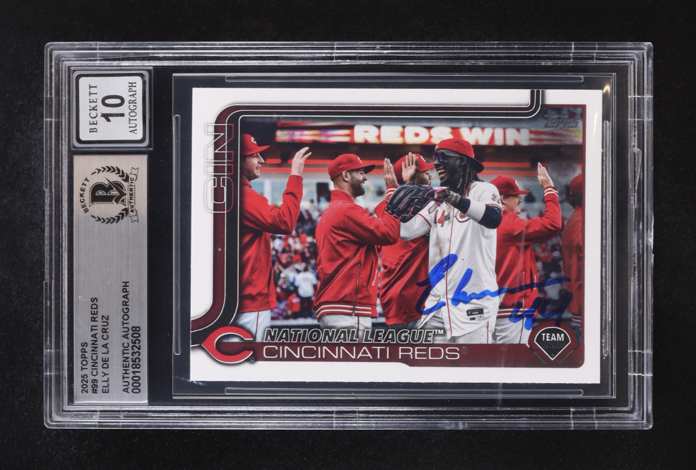Elly De La Cruz Signed Reds 2025 Topps #99 (Beckett | Auto Grade BGS 10) at PristineAuction.com Elly De La Cruz Signed Reds 2025 Topps #99 (Beckett | Auto Grade BGS 10) at PristineAuction.com
