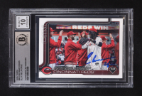 Elly De La Cruz Signed Reds 2025 Topps #99 (Beckett | Auto Grade BGS 10) at PristineAuction.com
