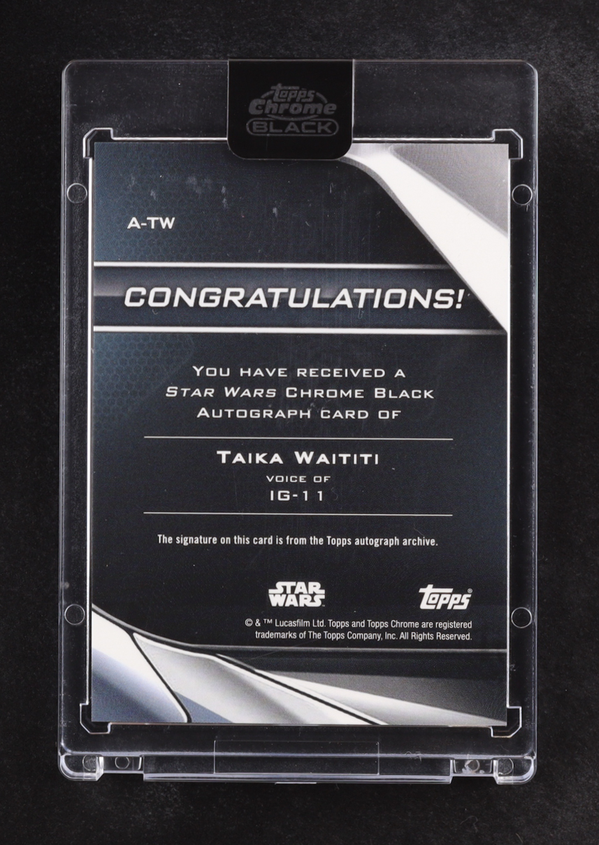 Taika Waititi 2023 Topps Chrome Black Star Wars Autograph as IG-11 #A-TW #17/50 at PristineAuction.com Taika Waititi 2023 Topps Chrome Black Star Wars Autograph as IG-11 #A-TW #17/50 at PristineAuction.com