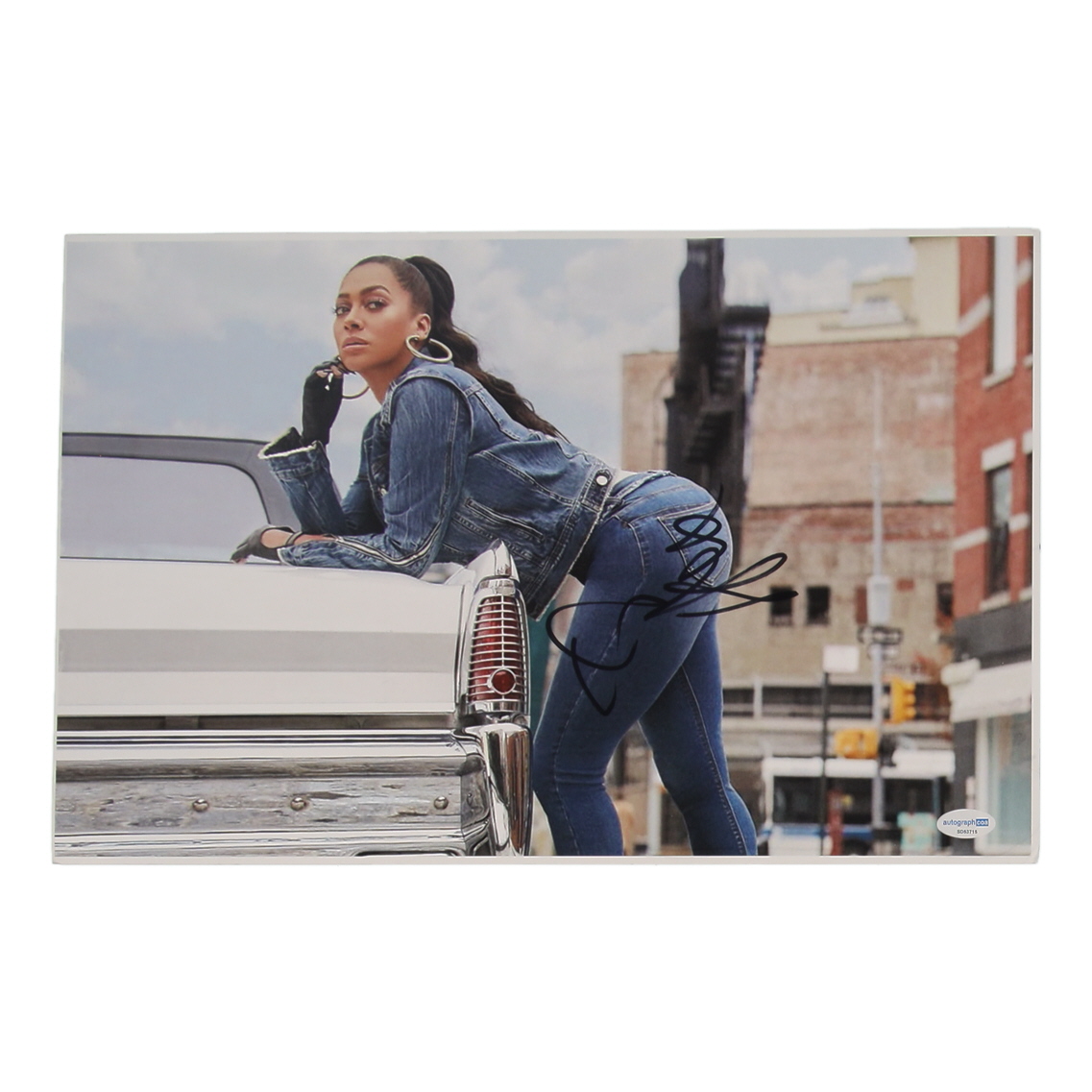 La La Anthony Signed 11x17 Photo (ACOA) at PristineAuction.com La La Anthony Signed 11x17 Photo (ACOA) at PristineAuction.com