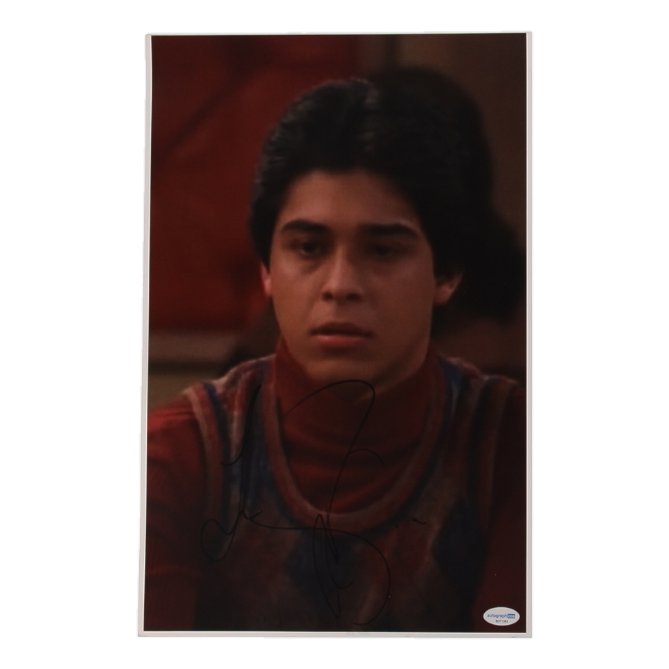 Wilmer Valderrama Signed "That '70s Show" 11x17 Photo (ACOA) at PristineAuction.com Wilmer Valderrama Signed "That '70s Show" 11x17 Photo (ACOA) at PristineAuction.com