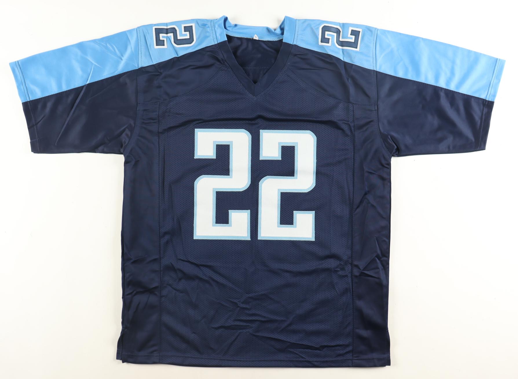 Derrick Henry Signed Jersey (Beckett) at PristineAuction.com Derrick Henry Signed Jersey (Beckett) at PristineAuction.com