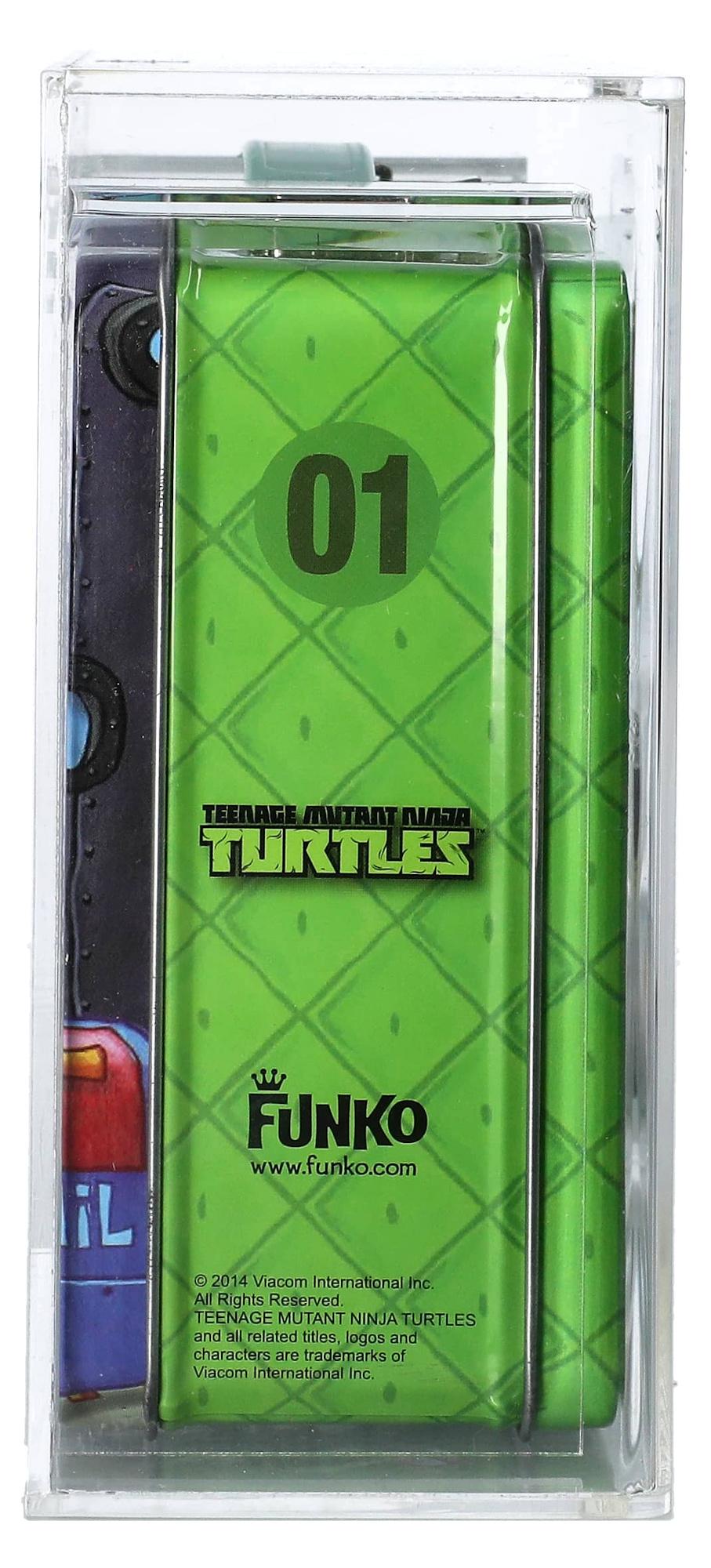 Tom Kenny Signed LE "SpongeBob SquarePants" Leonardo and Plankton Shredder Metal Lunchbox w/ Vinyl Figures #01 2014 Funko Pop! Vinyl Figure with Extensive Inscription (CAS 90+) at PristineAuction.com Tom Kenny Signed LE "SpongeBob SquarePants" Leonardo and Plankton Shredder Metal Lunchbox w/ Vinyl Figures #01 2014 Funko Pop! Vinyl Figure with Extensive Inscription (CAS 90+) at PristineAuction.com