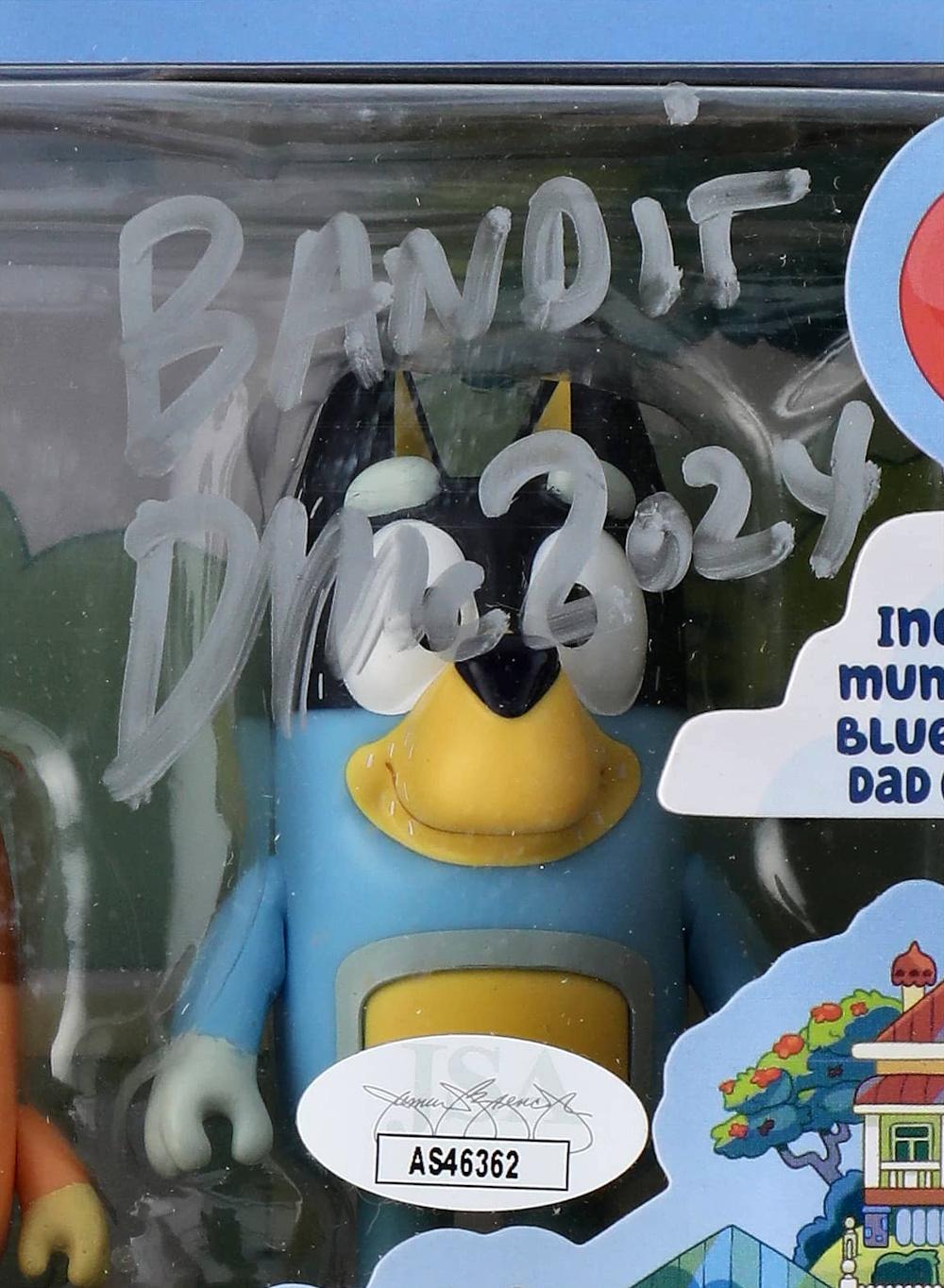 Melanie Zanetti & David McCormack Signed "Bluey" Toy Action Figurines Inscribed "Chilli" & "Bandit 2024" (JSA) at PristineAuction.com Melanie Zanetti & David McCormack Signed "Bluey" Toy Action Figurines Inscribed "Chilli" & "Bandit 2024" (JSA) at PristineAuction.com