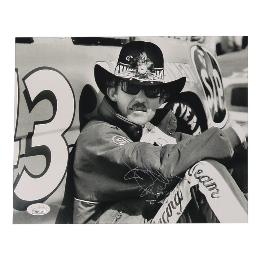Richard Petty Signed 8x10 Photo (JSA) at PristineAuction.com Richard Petty Signed 8x10 Photo (JSA) at PristineAuction.com