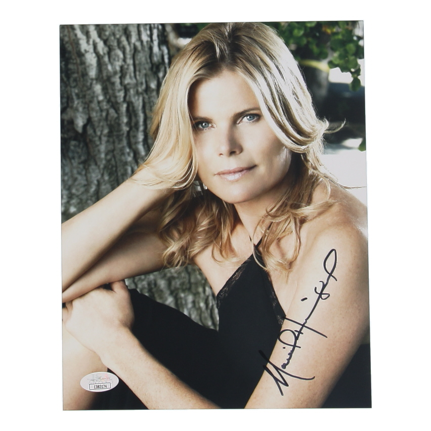 Mariel Hemingway Signed 8x10 Photo (JSA) at PristineAuction.com Mariel Hemingway Signed 8x10 Photo (JSA) at PristineAuction.com