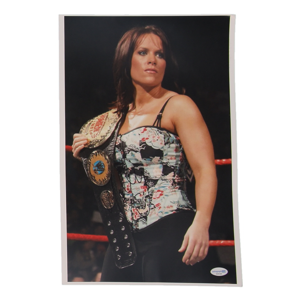 Molly Holly Signed WWE 11x17 Photo (ACOA) at PristineAuction.com Molly Holly Signed WWE 11x17 Photo (ACOA) at PristineAuction.com