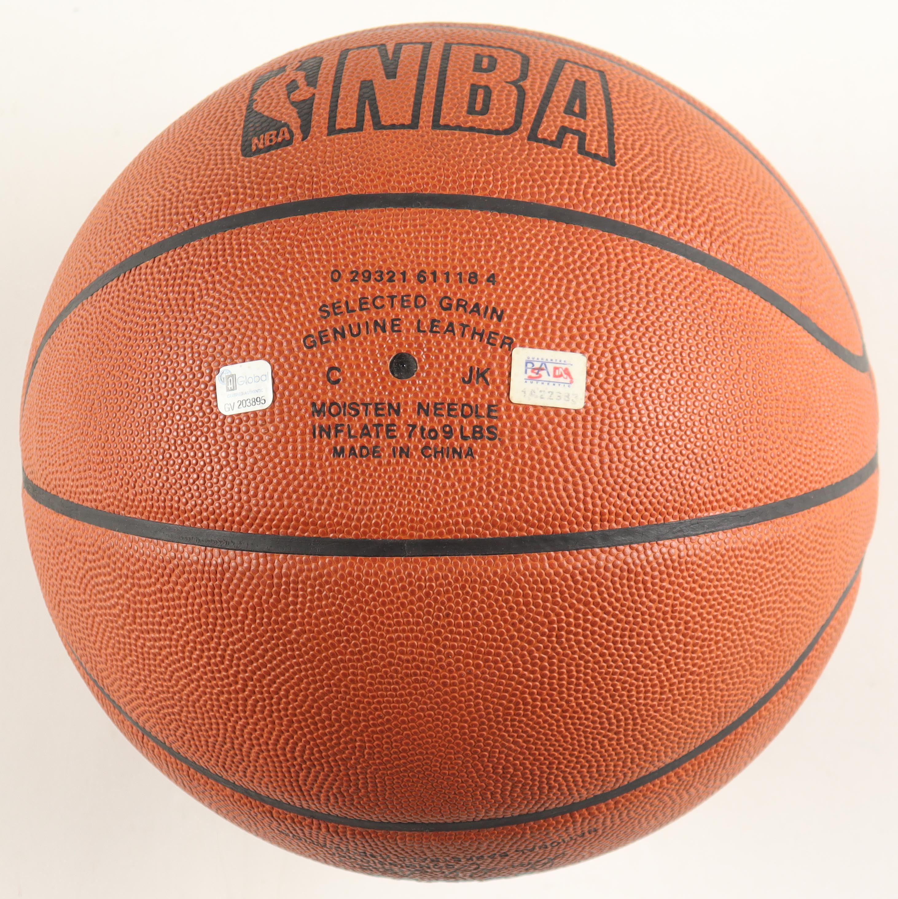Kobe Bryant Signed 2001 Finals Logo Spalding Official NBA Game Ball (PSA) at PristineAuction.com Kobe Bryant Signed 2001 Finals Logo Spalding Official NBA Game Ball (PSA) at PristineAuction.com