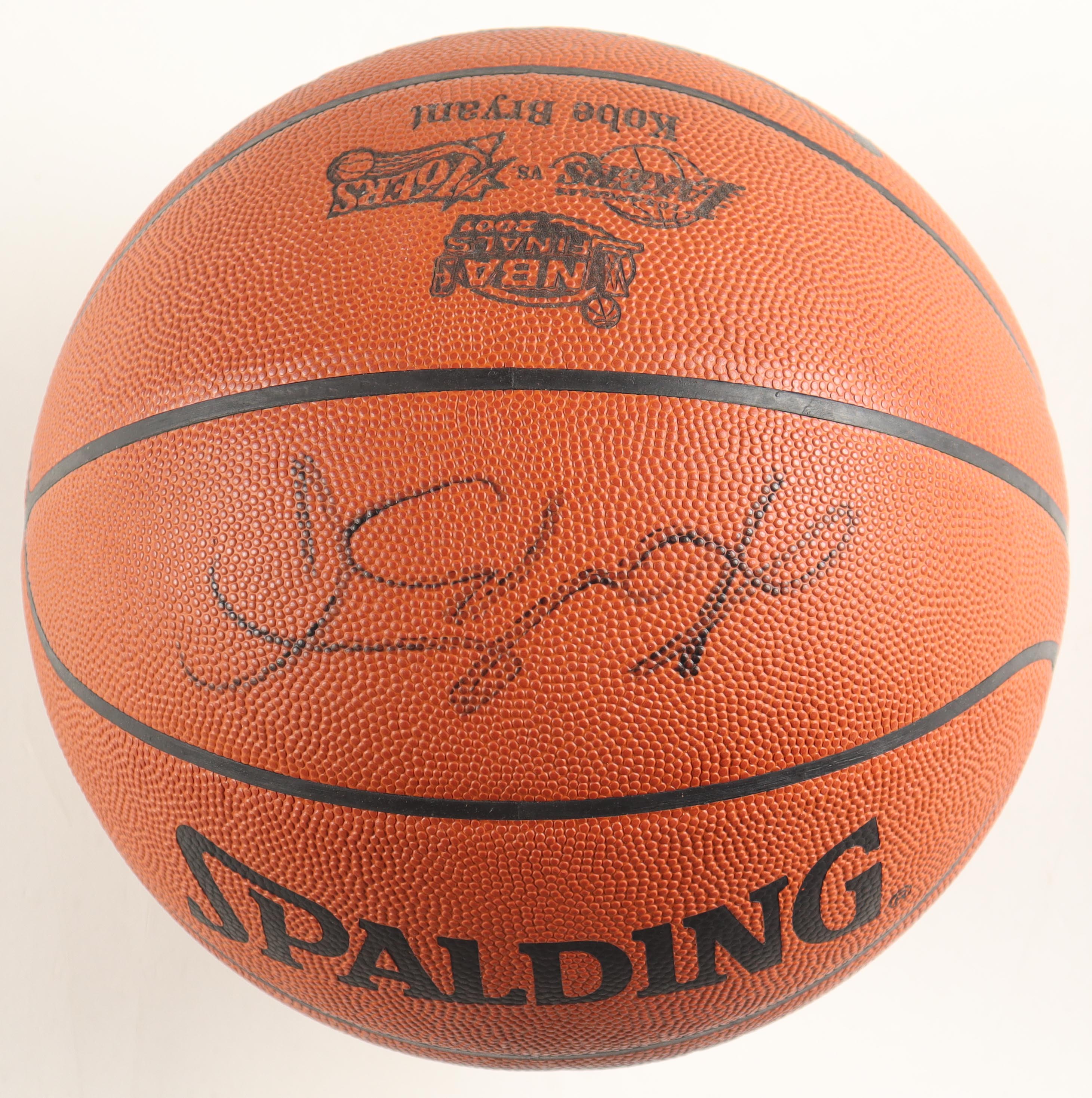 Kobe Bryant Signed 2001 Finals Logo Spalding Official NBA Game Ball (PSA) at PristineAuction.com Kobe Bryant Signed 2001 Finals Logo Spalding Official NBA Game Ball (PSA) at PristineAuction.com