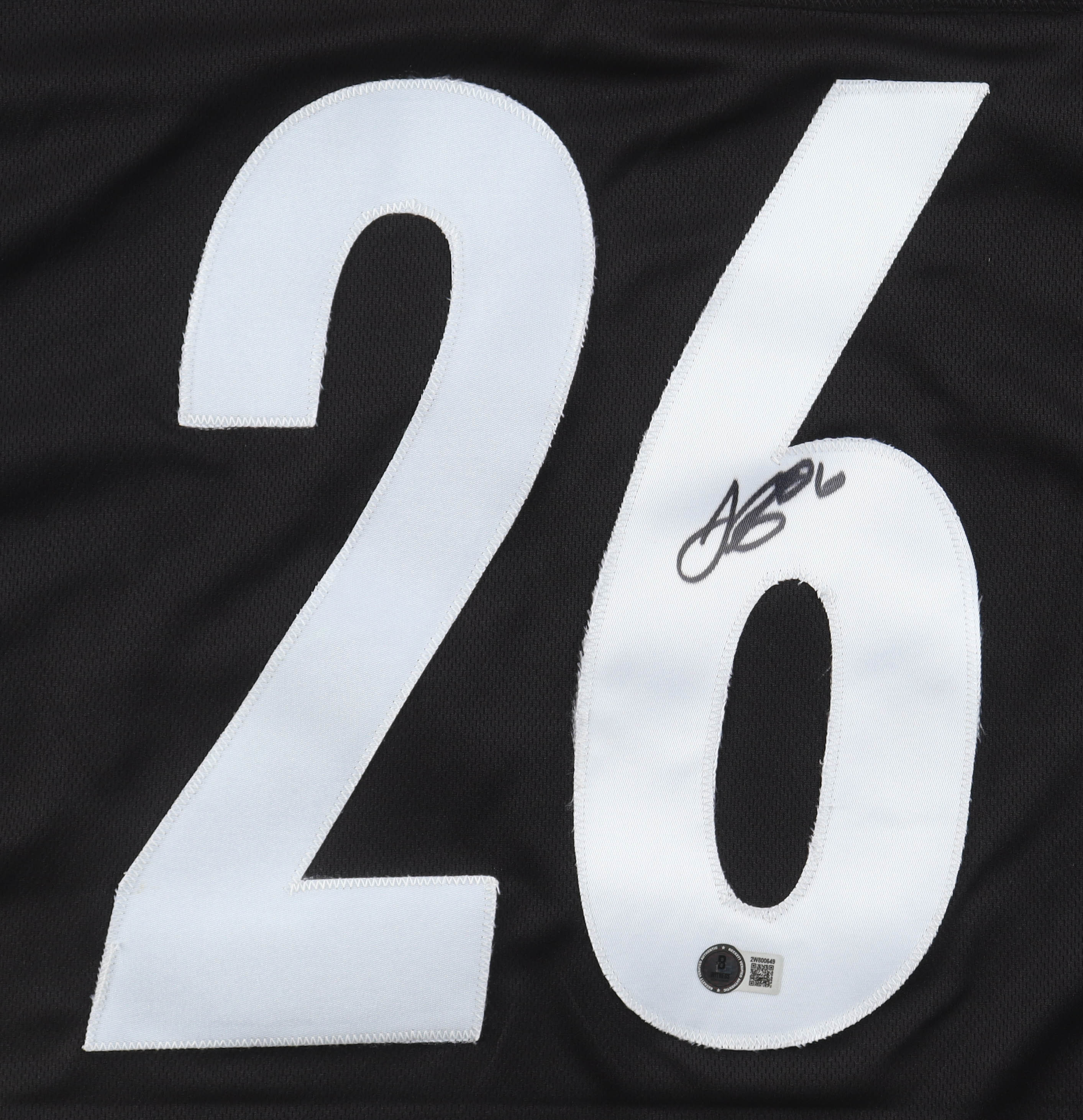 Le'Veon Bell Signed Jersey (Beckett) at PristineAuction.com Le'Veon Bell Signed Jersey (Beckett) at PristineAuction.com