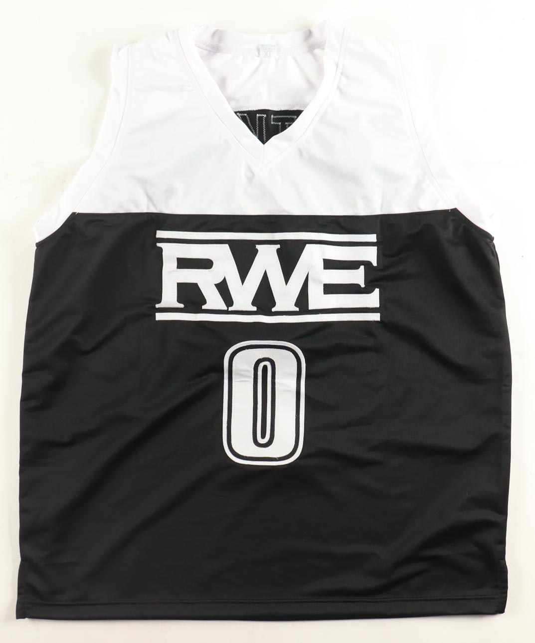 Taylen Kinney Signed Jersey (Wilder Side of Sports) at PristineAuction.com Taylen Kinney Signed Jersey (Wilder Side of Sports) at PristineAuction.com