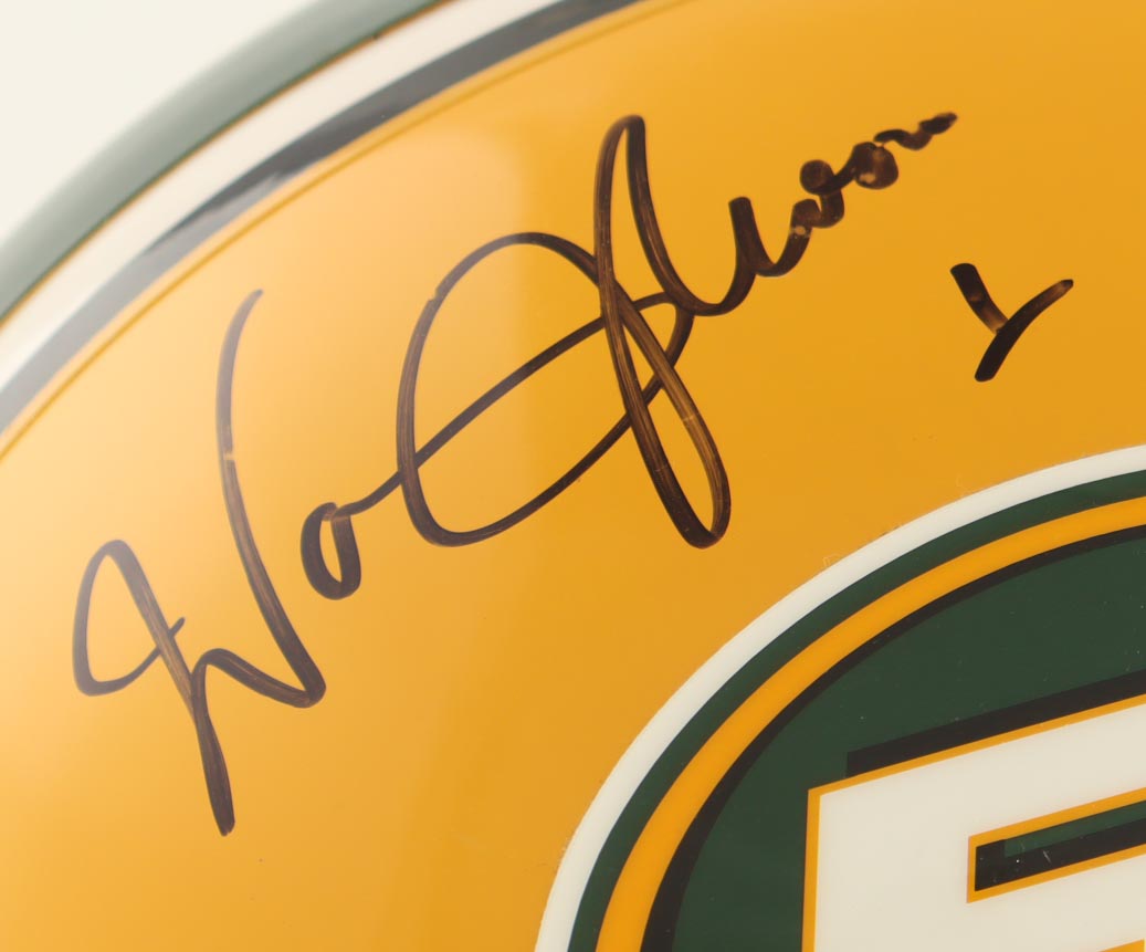 Warren Moon Signed Eskimos Full-Size Authentic On-Field Helmet with Display Case (Beckett) at PristineAuction.com Warren Moon Signed Eskimos Full-Size Authentic On-Field Helmet with Display Case (Beckett) at PristineAuction.com