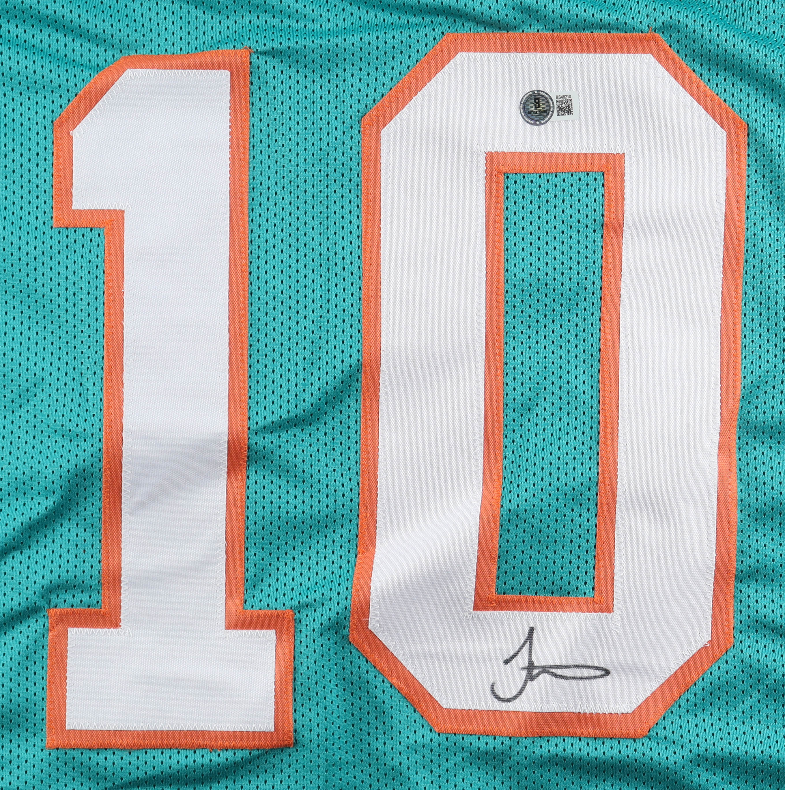 Tyreek Hill Signed Jersey (Beckett) at PristineAuction.com Tyreek Hill Signed Jersey (Beckett) at PristineAuction.com