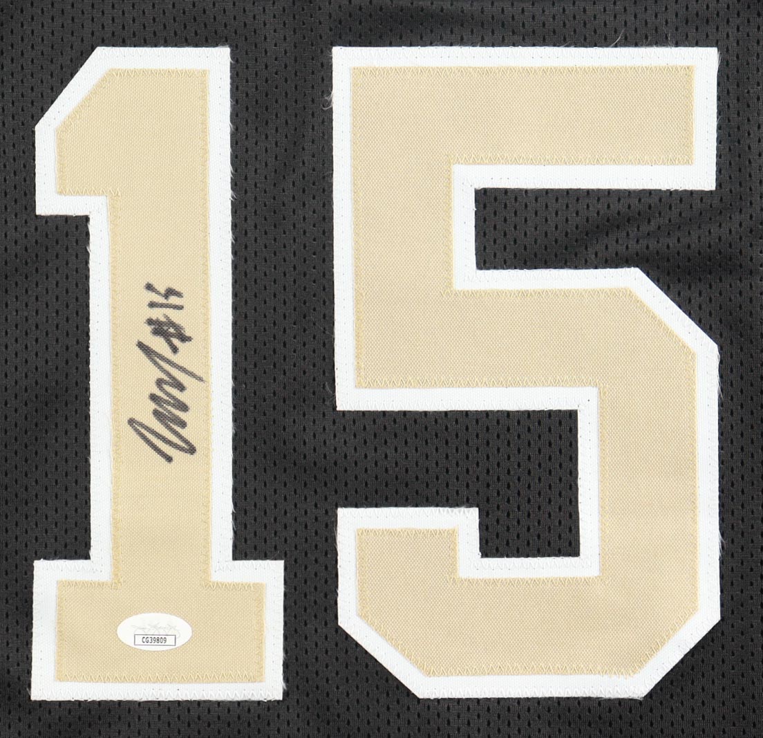 Zach Edey Signed Jersey (JSA) at PristineAuction.com Zach Edey Signed Jersey (JSA) at PristineAuction.com