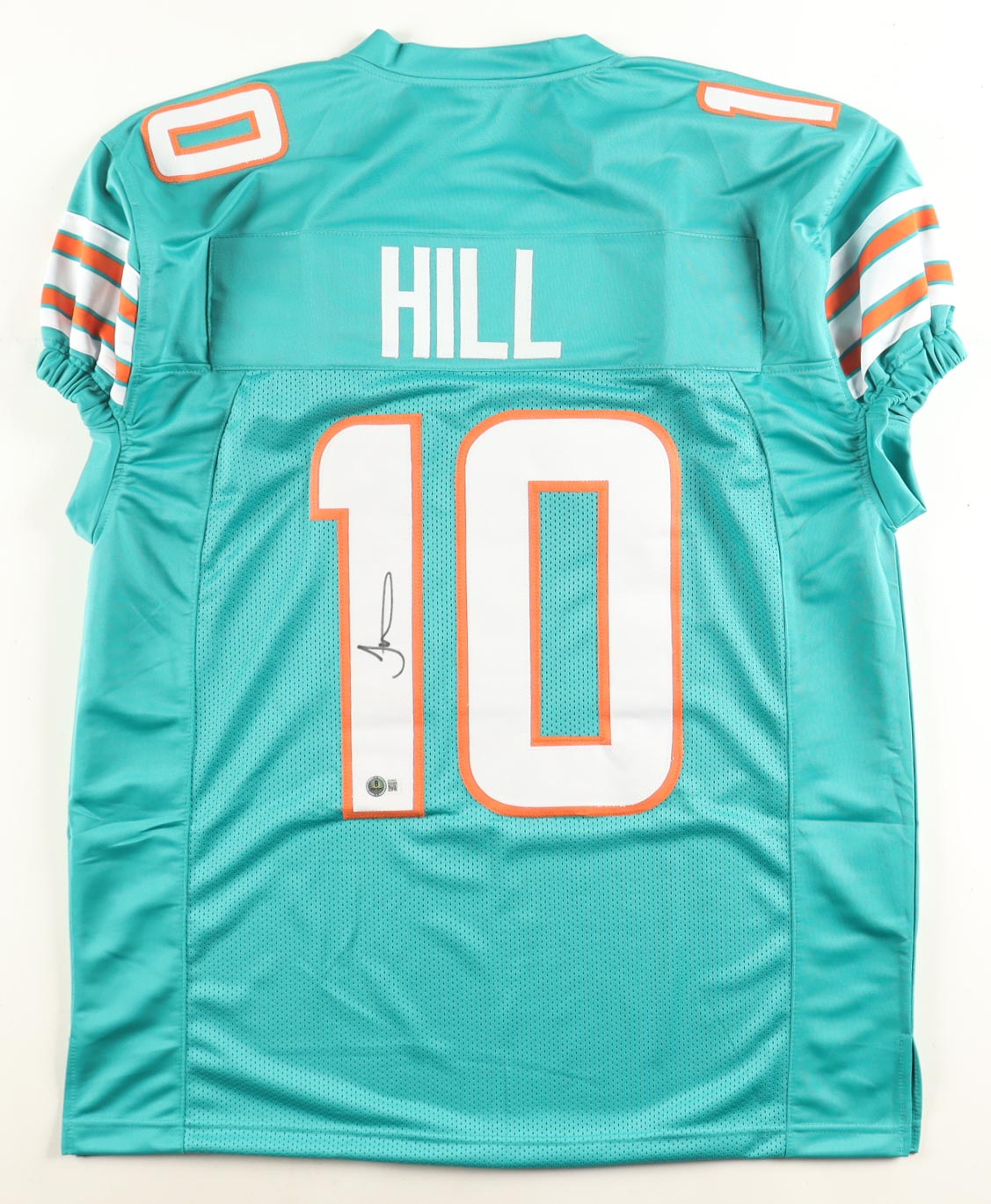 Tyreek Hill Signed Jersey (Beckett) at PristineAuction.com Tyreek Hill Signed Jersey (Beckett) at PristineAuction.com