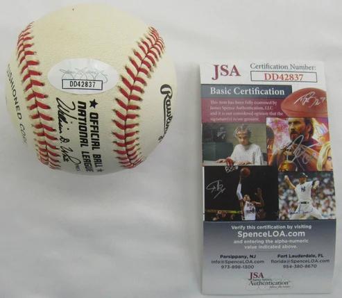 Willie Stargell Signed ONL Baseball (JSA) at PristineAuction.com Willie Stargell Signed ONL Baseball (JSA) at PristineAuction.com