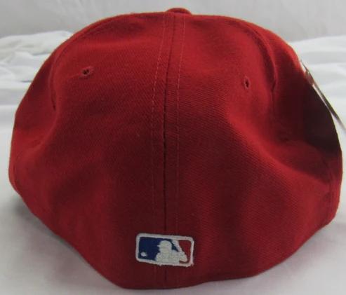 Pete Rose Signed Reds Hat (Beckett) at PristineAuction.com Pete Rose Signed Reds Hat (Beckett) at PristineAuction.com