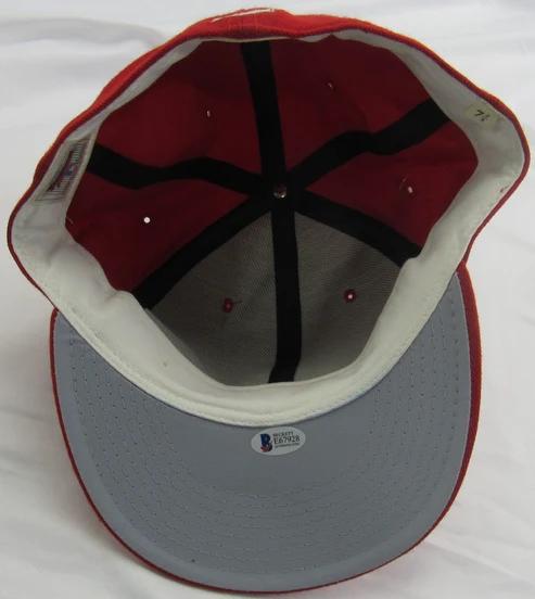 Pete Rose Signed Reds Hat (Beckett) at PristineAuction.com Pete Rose Signed Reds Hat (Beckett) at PristineAuction.com